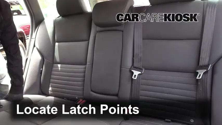 2007 Volvo V50 2.4i 2.4L 5 Cyl. Car Seats Install